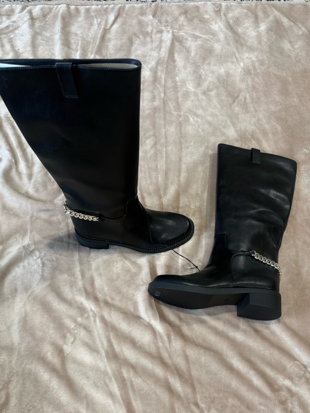 Women’s Black Leather Knee-High Boots with Silver Chain Detail